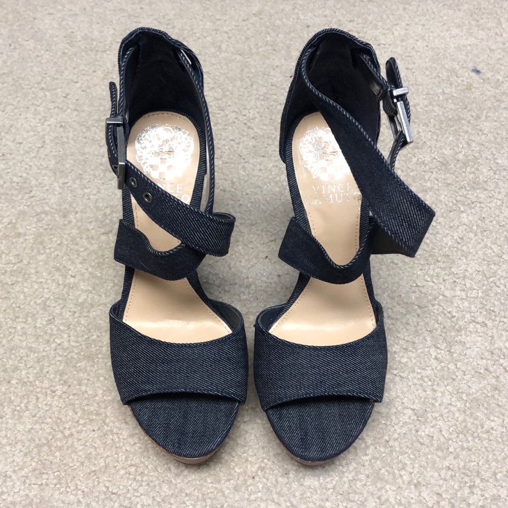 NWOT Vince Camuto Size 5.5 Block heels